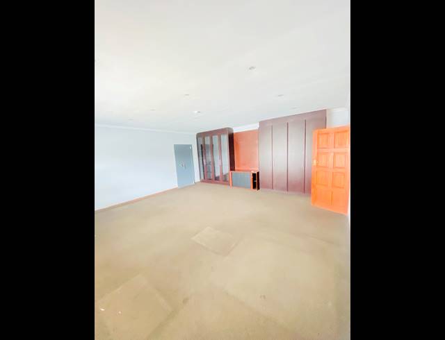 638M² BUSINESS FOR SALE IN NEW REDRUTH